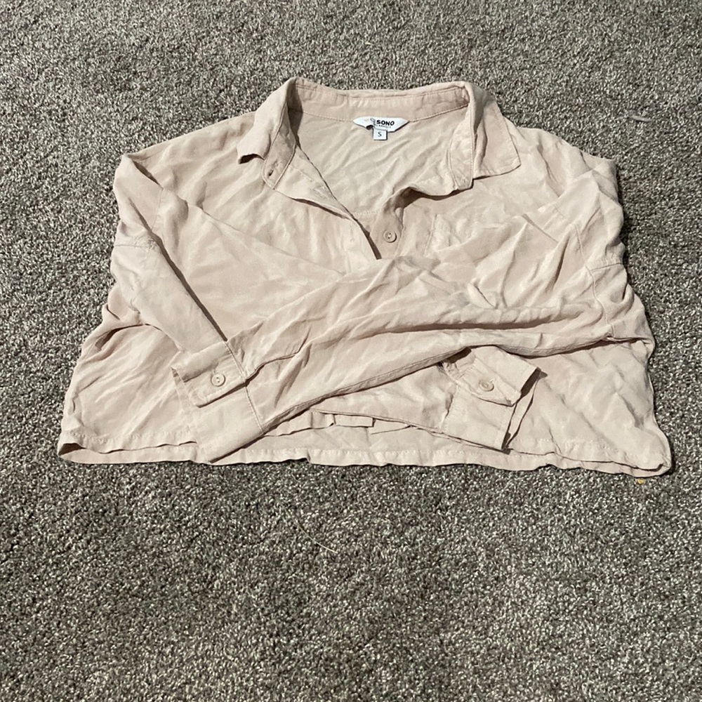 Cropped long sleeve button up shirt